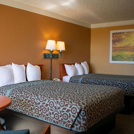 Days Inn By Wyndham Hillsboro Tx Экстерьер фото