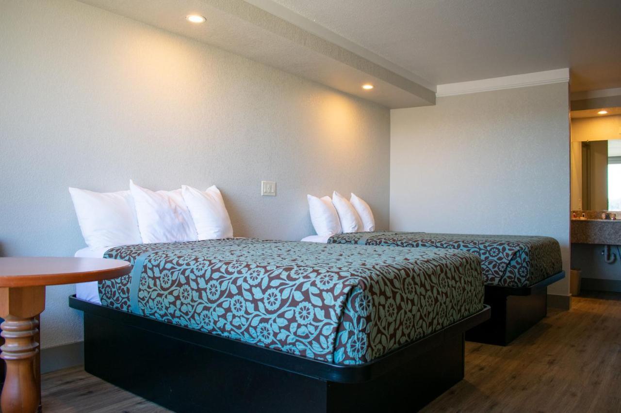 Days Inn By Wyndham Hillsboro Tx Экстерьер фото