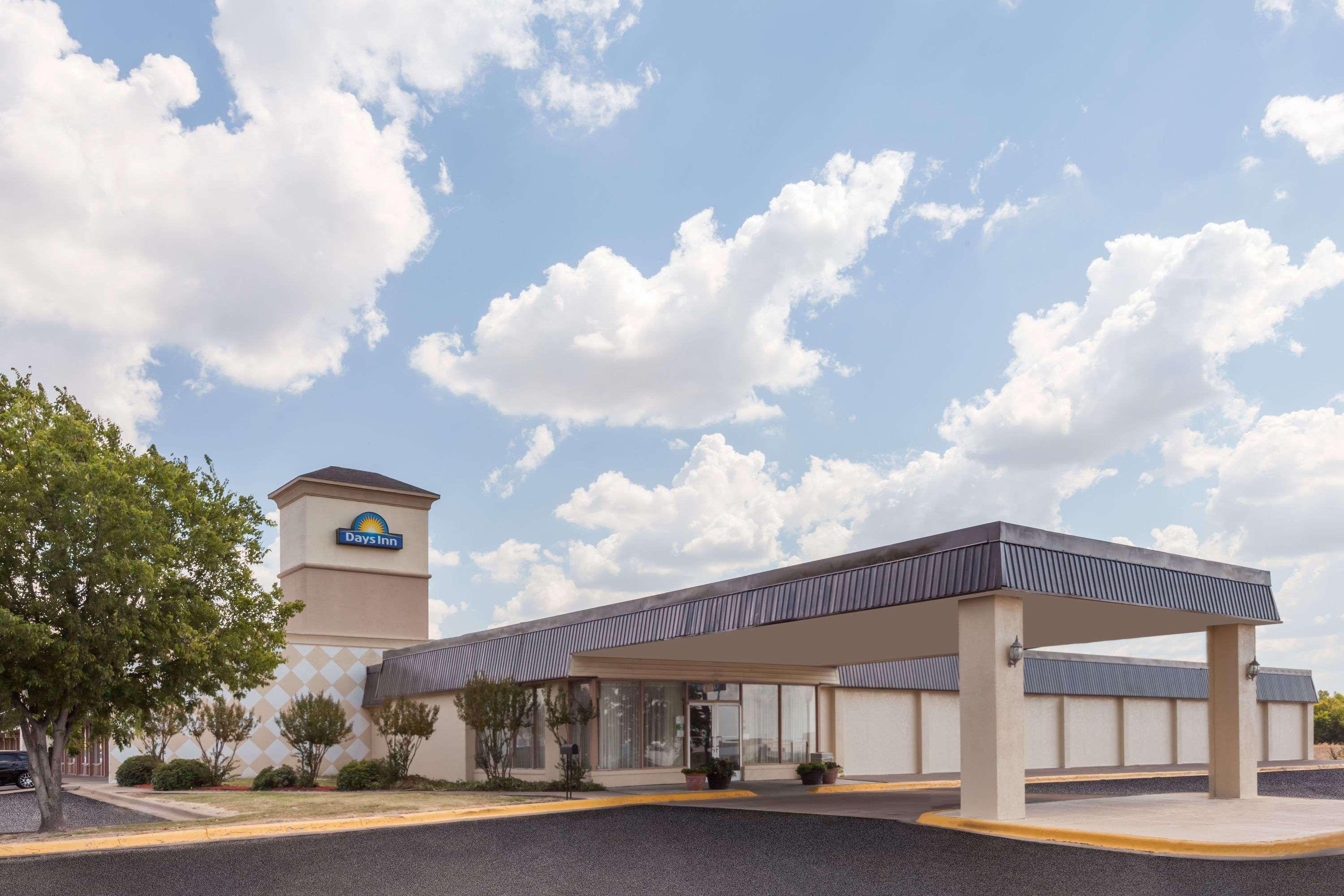 Days Inn By Wyndham Hillsboro Tx Экстерьер фото